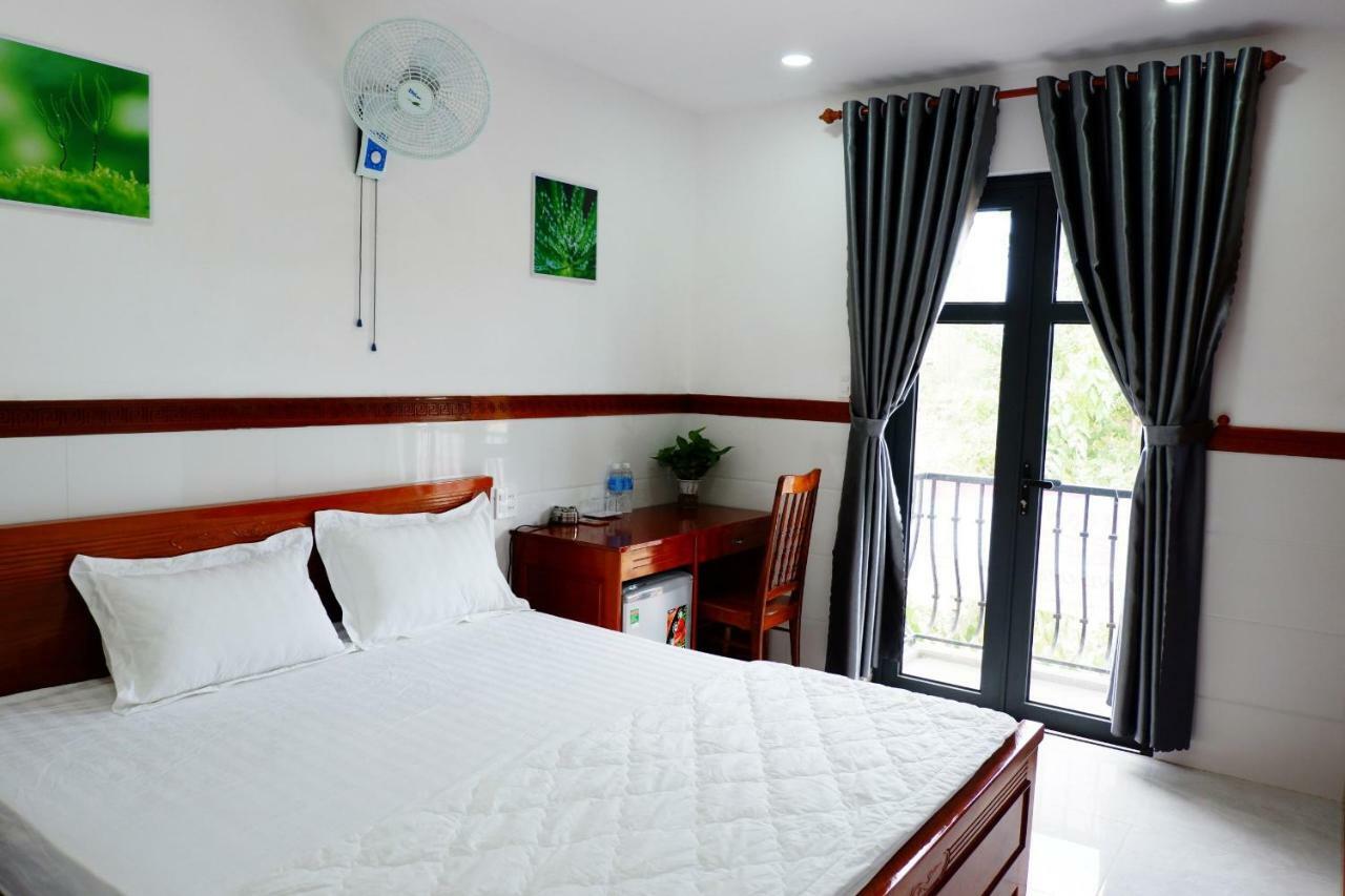 Thy Hung Legacy Hotel ตวีฮหว่า ภายนอก รูปภาพ