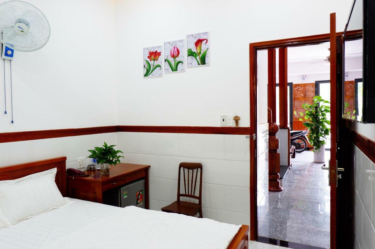Thy Hung Legacy Hotel ตวีฮหว่า ภายนอก รูปภาพ