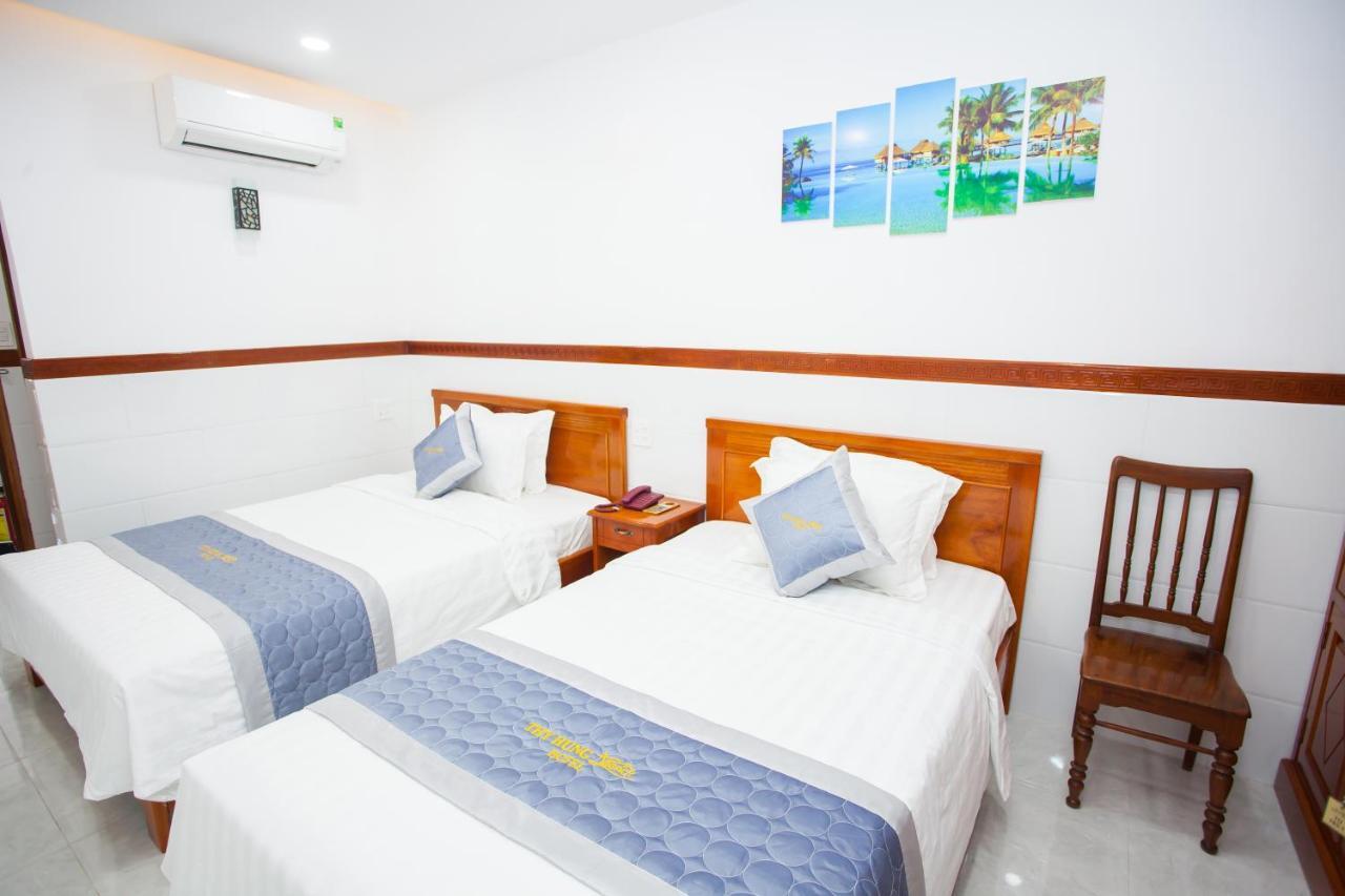 Thy Hung Legacy Hotel ตวีฮหว่า ภายนอก รูปภาพ