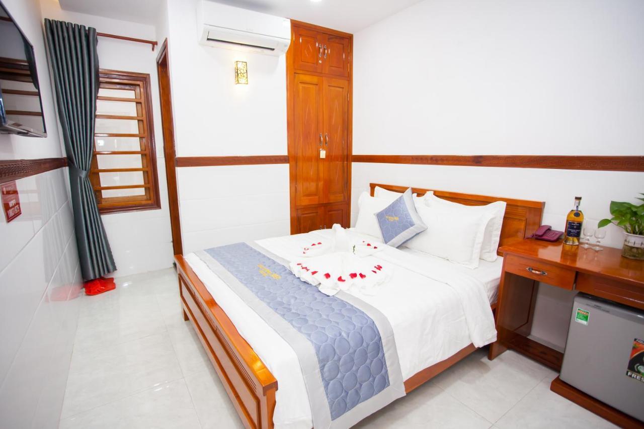 Thy Hung Legacy Hotel ตวีฮหว่า ภายนอก รูปภาพ