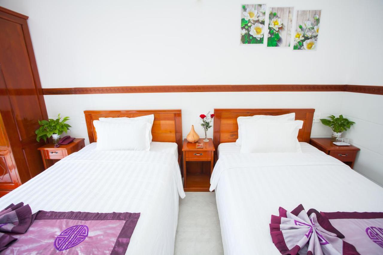Thy Hung Legacy Hotel ตวีฮหว่า ภายนอก รูปภาพ